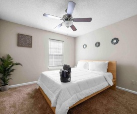 Conveniently Located 2 BR w Self Check-in Buckhead