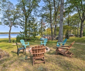 Lake Livin Cozy Cabin with Dock, Tiki Bar, 2 Kayaks