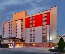 Holiday Inn Express & Suites Atlanta Perimeter Mall Hotel, an IHG Hotel