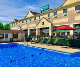 Quality Inn & Suites Evergreen Hotel