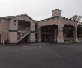 Country Hearth Inn & Suites Augusta