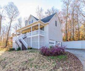 5 Bedroom Modern Farmhouse Retreat In Downtown Cartersville