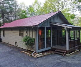 Sunnyside Mountain Cottage