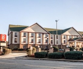 Red Roof PLUS+ & Suites Atlanta Airport South