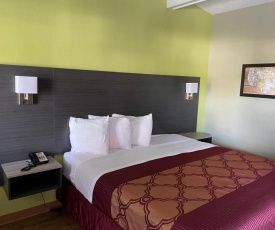 Columbus inn and Suites