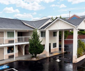 Days Inn by Wyndham Dahlonega