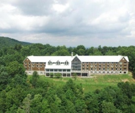 Amicalola Falls State Park and Lodge