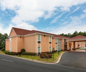 Econo Lodge Inn & Suites