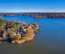 New Property Luxurious 6 BR lakefront home in Cuscowilla